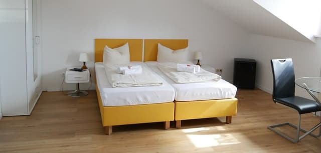 Basic Triple Room