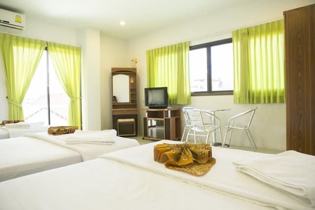 Triple Room