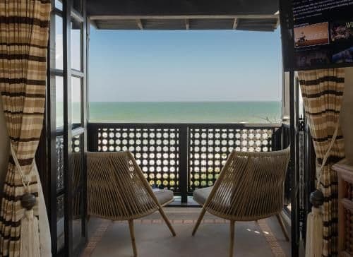 Deluxe Panoramic Seaview
