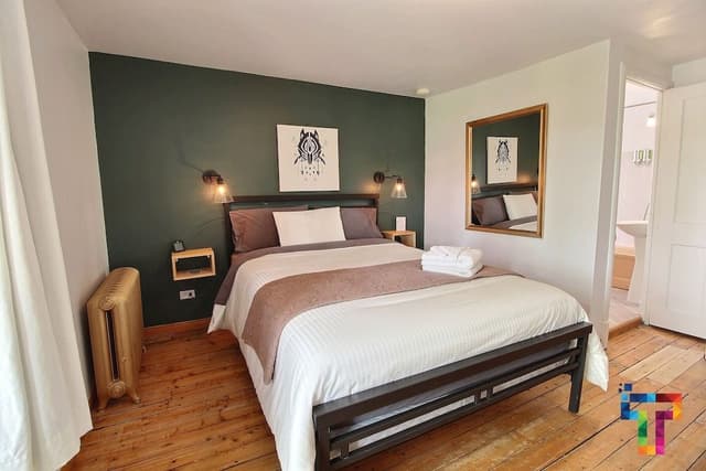 Room, 1 Queen Bed, Private Bathroom