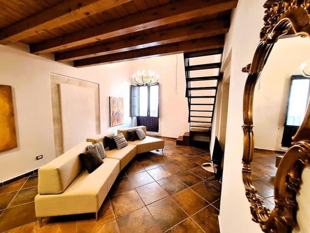 Duplex, 3 Bedrooms, Partial Sea View