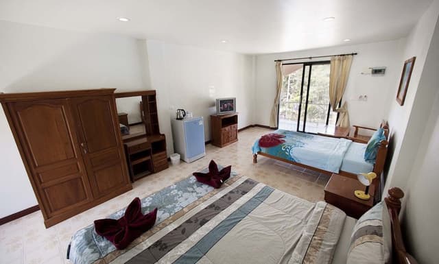 Triple Room