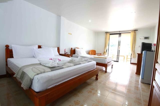 Triple Room