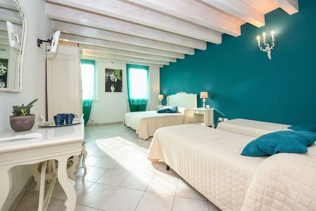 Deluxe Quadruple Room, Lake View