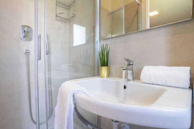 Classic Quadruple Room, Balcony