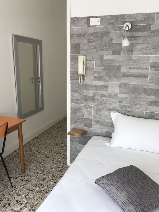 Economy Room, Private Bathroom