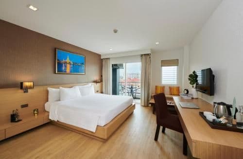 Deluxe Double or Twin Room with Balcony