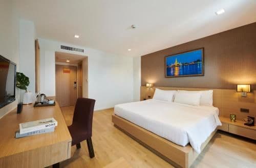 Deluxe Double or Twin Room with Balcony
