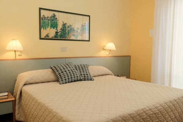 Standard Quadruple Room, Partial Sea View