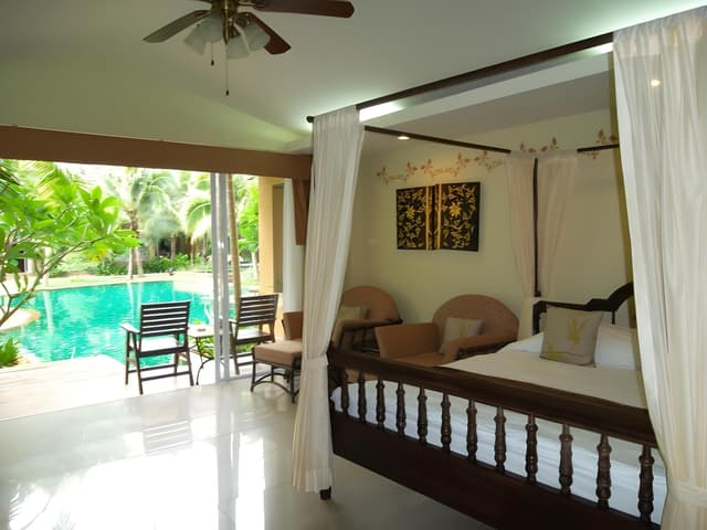 Thongbura studio with jacuzzi