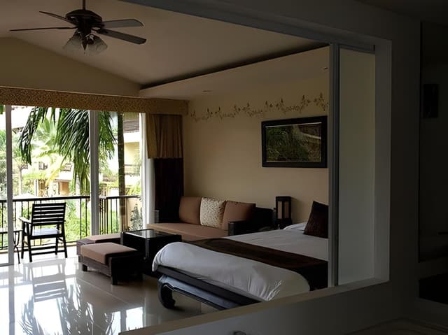 Studio double bed