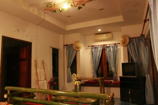 Bungalow, Sea View