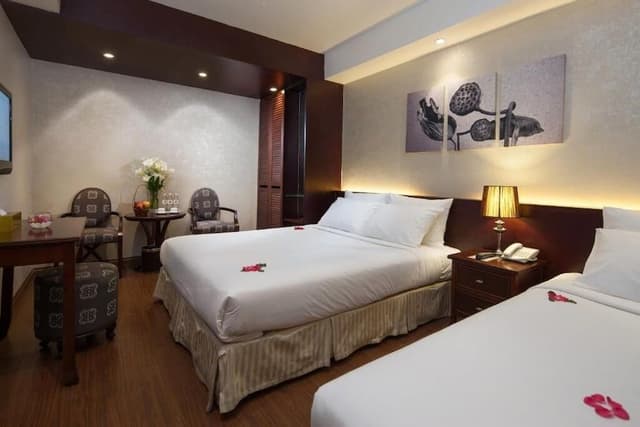 Superior Triple Room, No Window