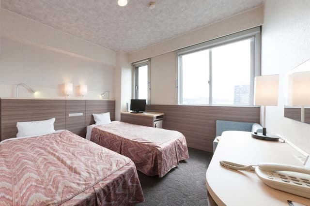 Twin Room, Non Smoking (Free parking)