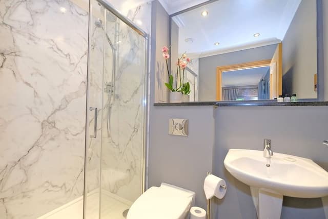 Comfort Apartment (3 Bedrooms)