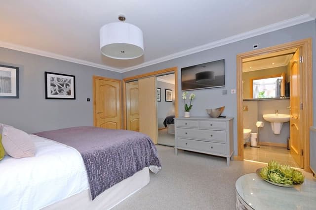 Comfort Apartment (3 Bedrooms)
