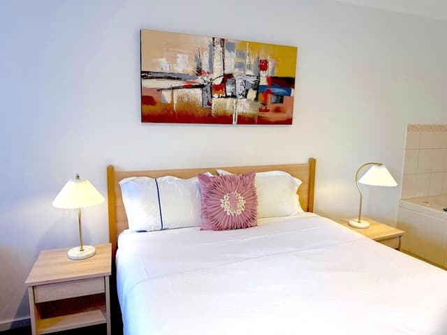 Spa Studio Apartment with Kitchen