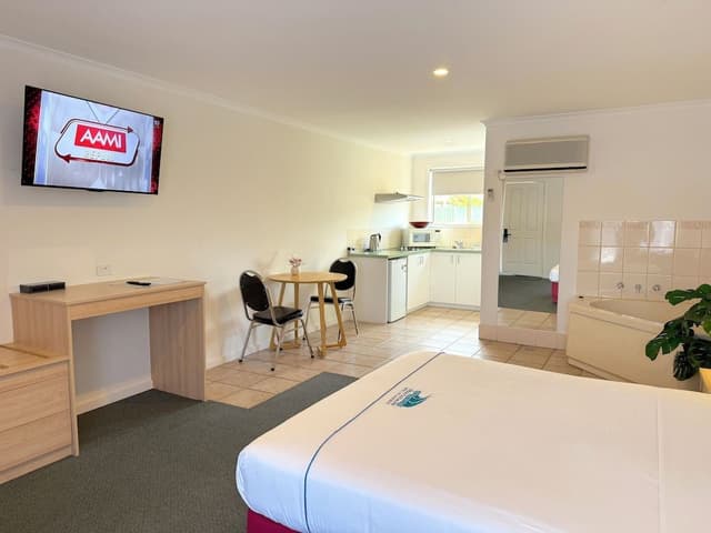 Spa Studio Apartment with Kitchen