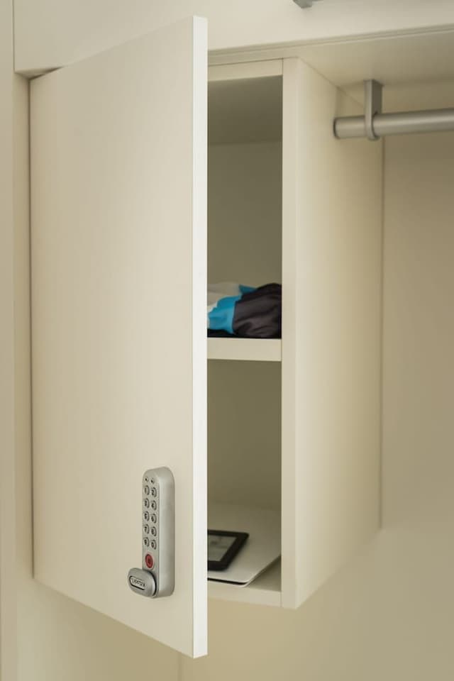 Comfort Room, Multiple Beds
