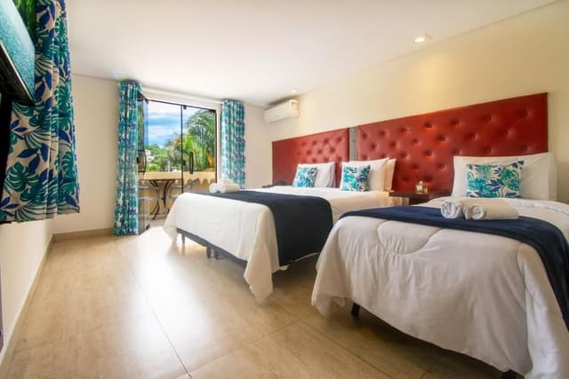 Triple Room