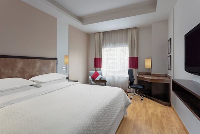 Premier Room, 1 King Bed