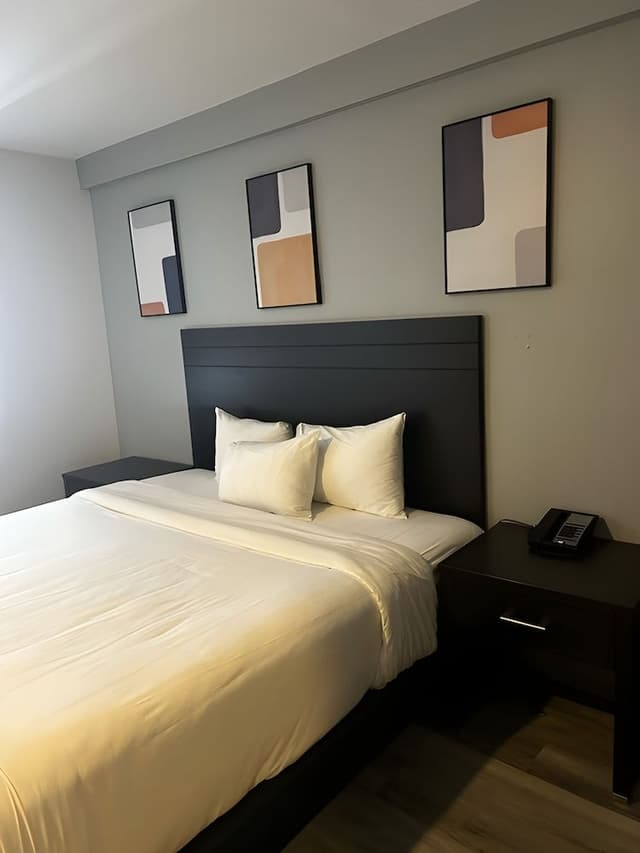 Room, Queen, Non Smoking, Kitchenette