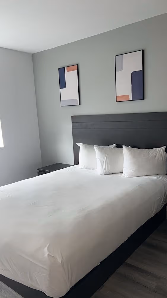 Room, Queen, Non Smoking, Kitchenette