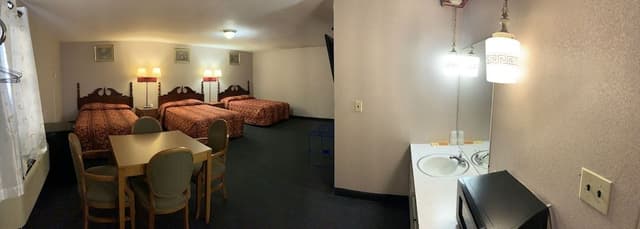 Triple Room, 3 Full size Beds