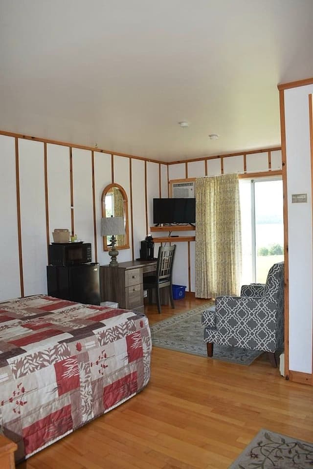 Comfort Single Room, Lake View