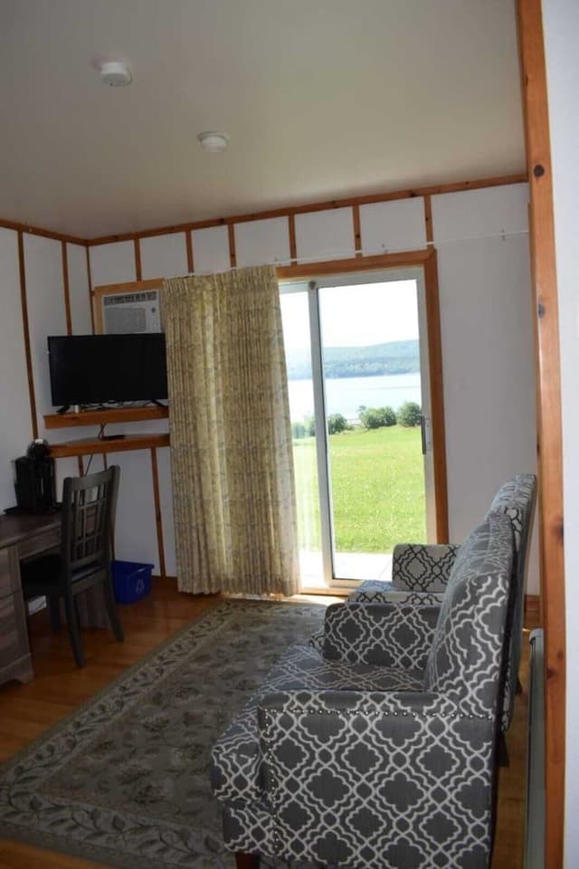 Comfort Single Room, Lake View