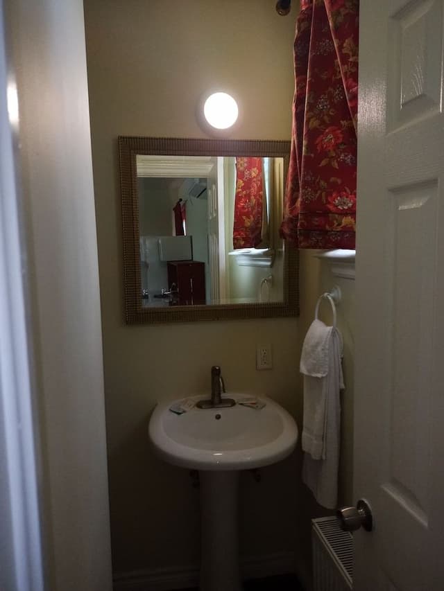 Basic Single Room