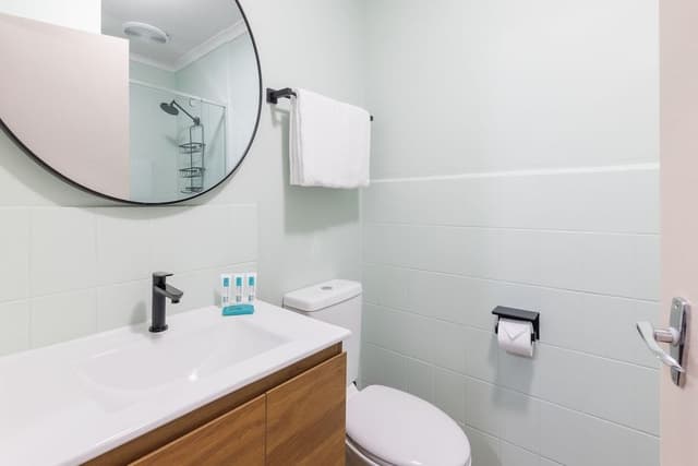 Compact Private Room, Shared Bathroom