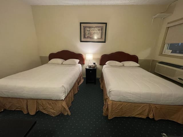 Standard Room, 2 Queen Beds, Non Smoking