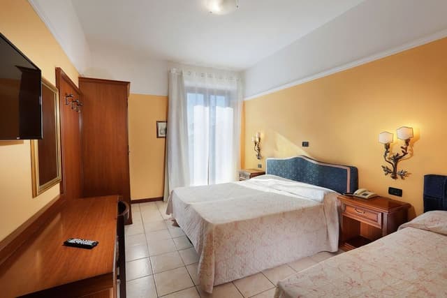 Comfort Triple Room