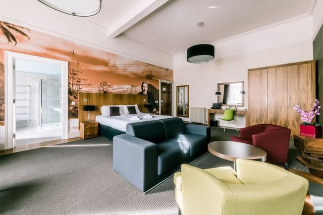 Suite