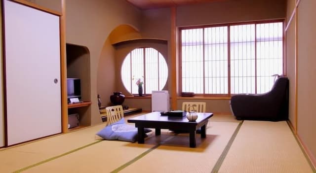 Traditional Room, Shared Bathroom