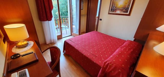 Single Room, Balcony