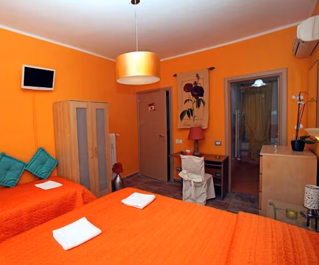 Triple Room