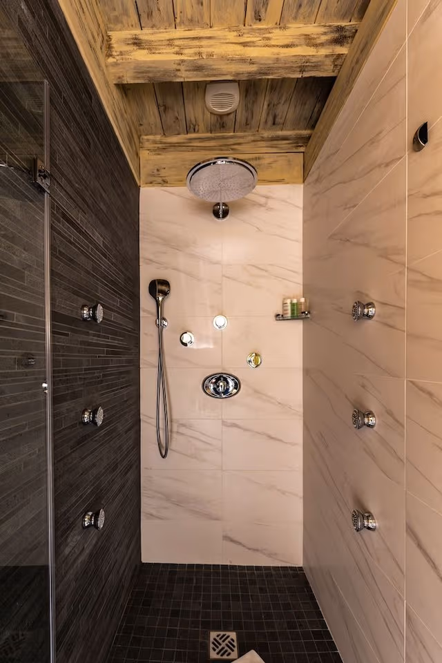 Presidential Apartment