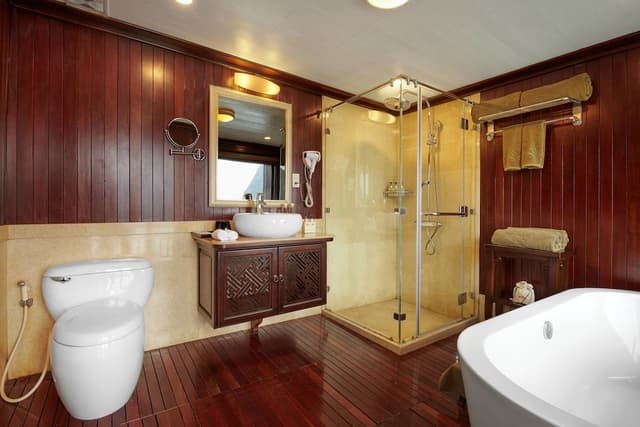 Premium Suite, 1 King Bed, Bay View
