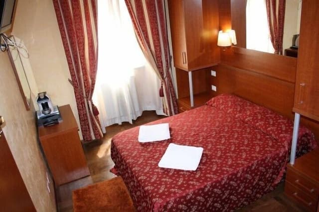 Standard Double or Twin Room, Private Bathroom