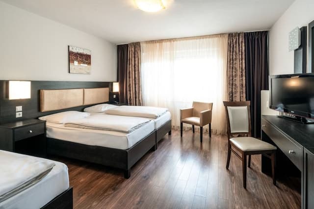 Comfort Triple Room