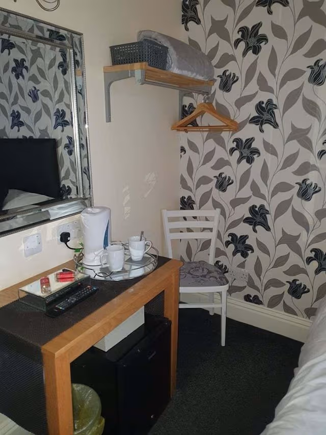 Double Room, Non Smoking, Refrigerator