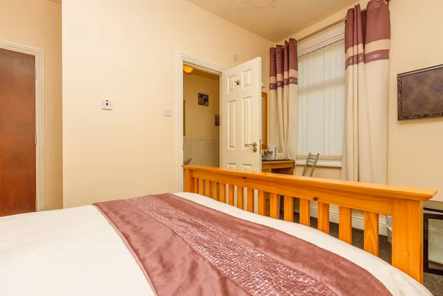 Double Room, Non Smoking, Refrigerator