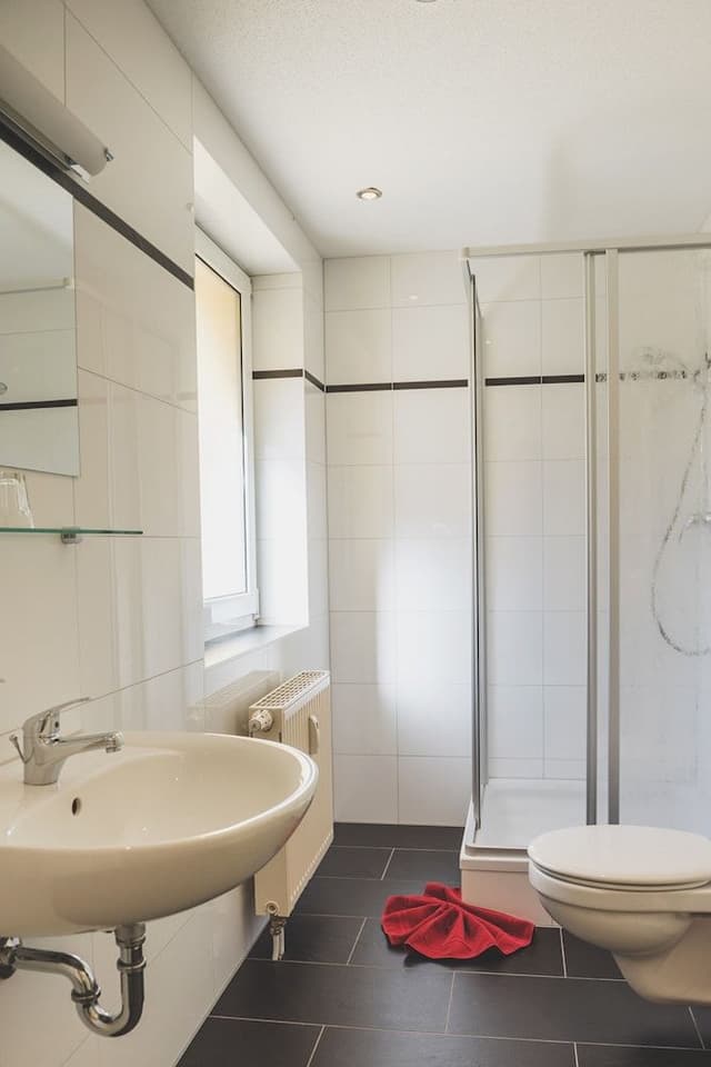 Basic Single Room, 1 Twin Bed, Garden View