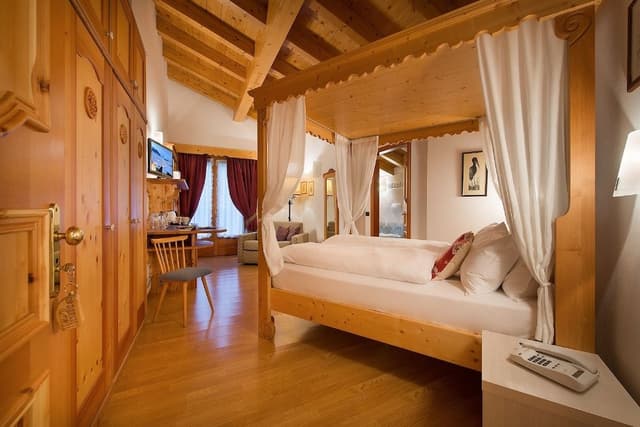 Deluxe Double Room, Jetted Tub