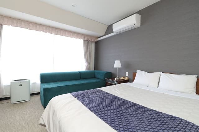 Economy Double Room, Smoking