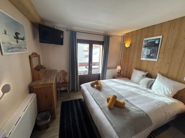 Classic Double Room, Balcony, Mountain View