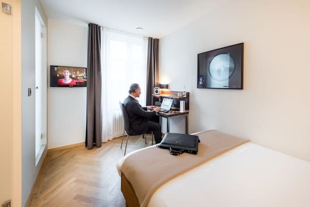 Classic Single Room