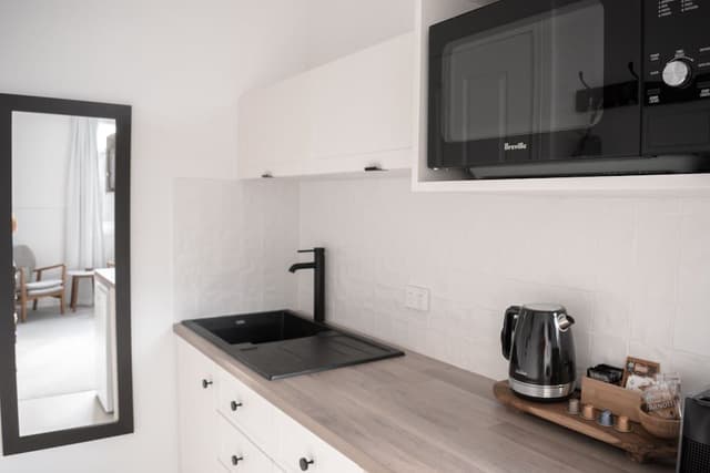 Hill View Suite